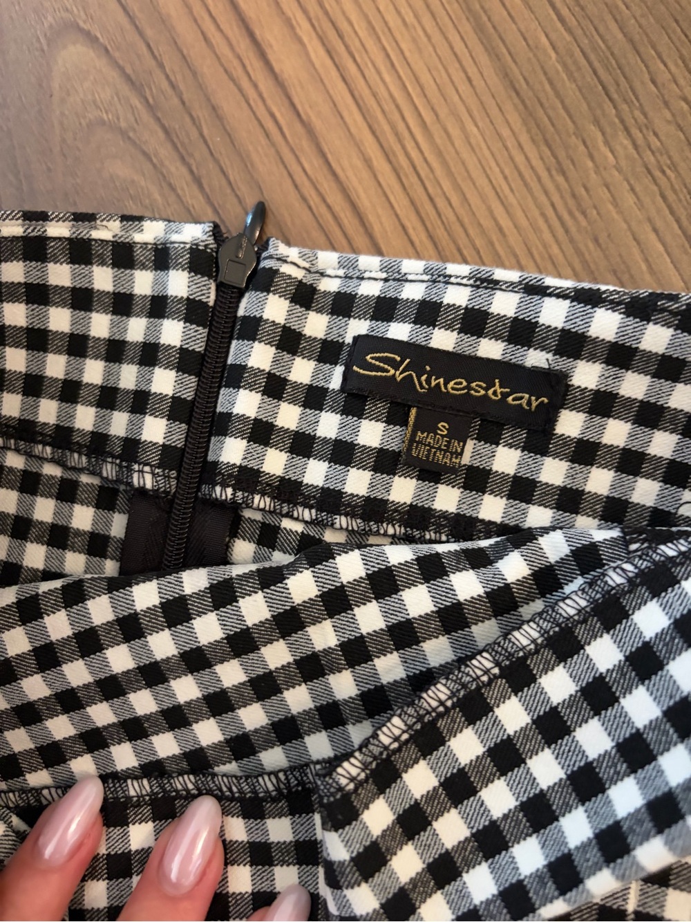 Shinestar Black and White Gingham Mini Skirt - Picture 3 of 3